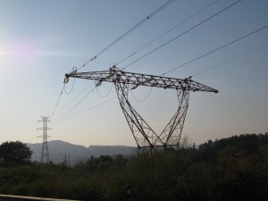 Lee más sobre el artículo Malas noticias para tu bolsillo: la factura eléctrica de mayo será la más cara de la historia